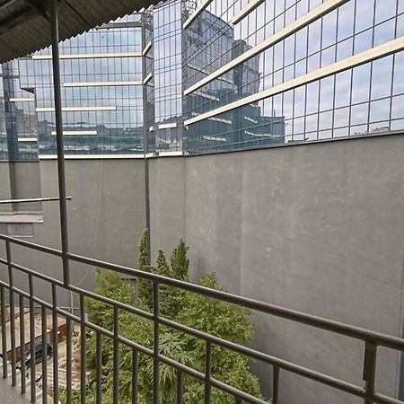 Studio With Balcony In Old City Тбилиси Экстерьер фото